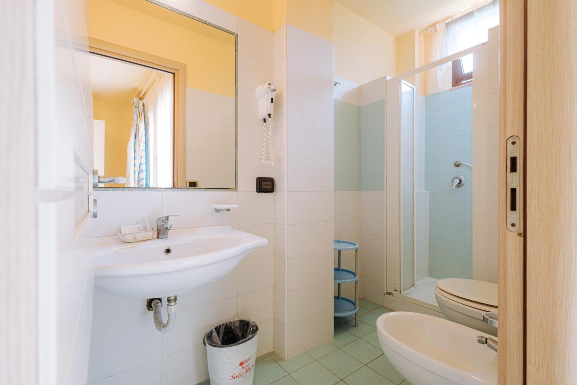 Deluxe Single Room